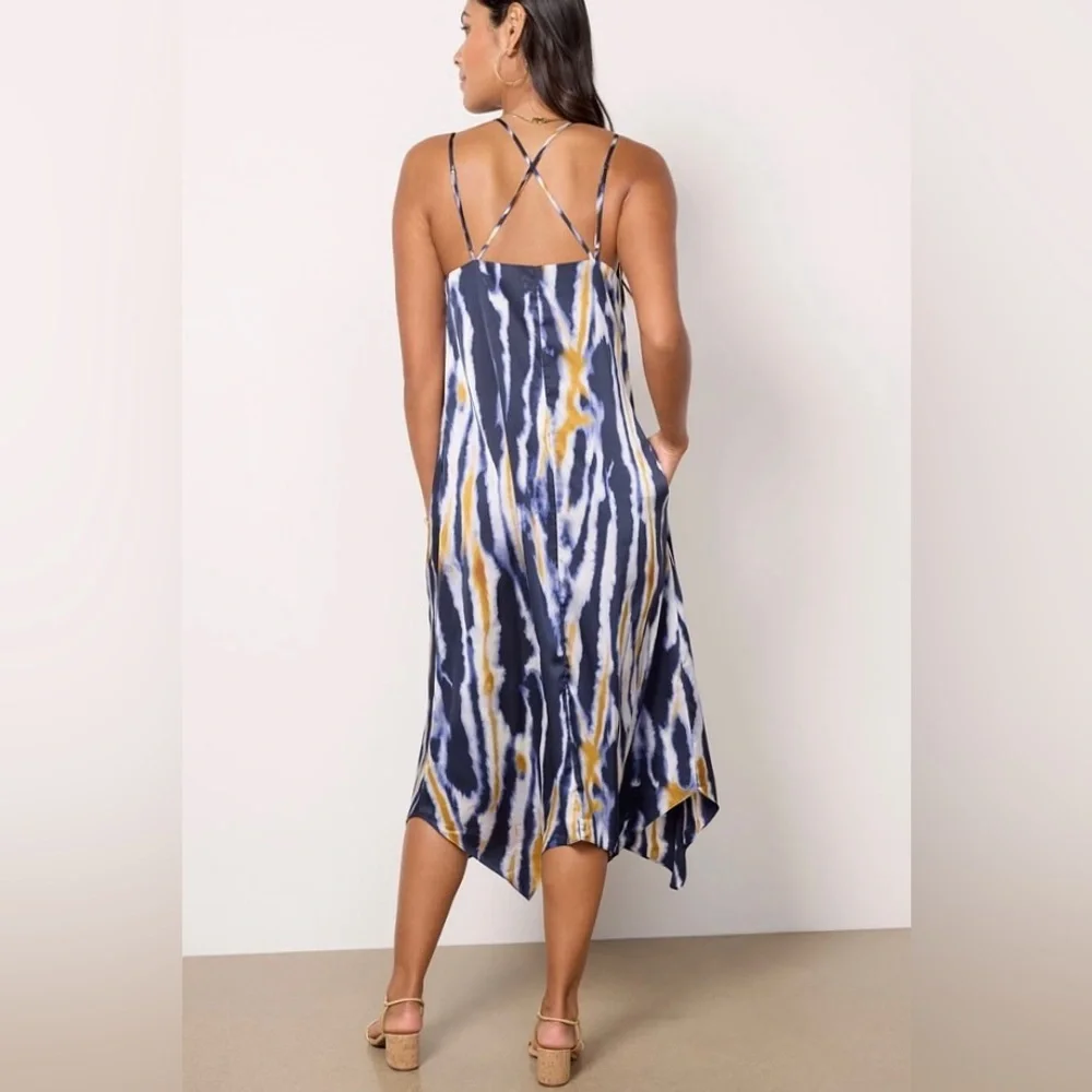 EVEREVE Brylee Crisscross Back Slip Dress Size M - Picture 10 of 11